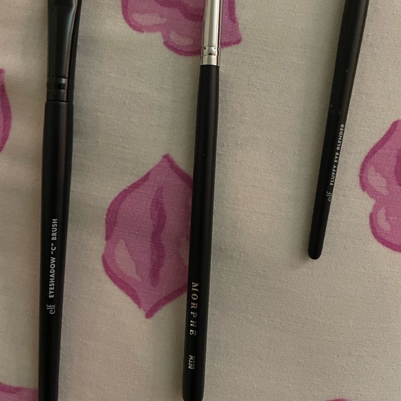 Assorted Brushes - Picture 3 of 5